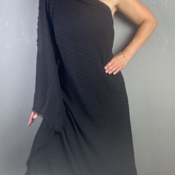 Dramatic Black With Stretch