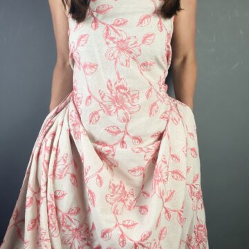 Scalloped Edge Linen and Cotton