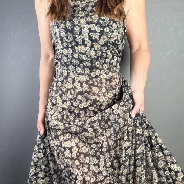 Italian Crinkle Polyester Flower