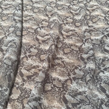 Last Chance To Buy 1.30m for £4.00 Snake Polyester Crepe Georgette