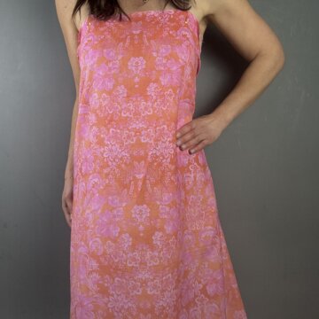 Italian Linen Clashing Flowers