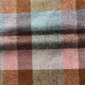 Last Chance To Buy Pure English Wool 75cm £10